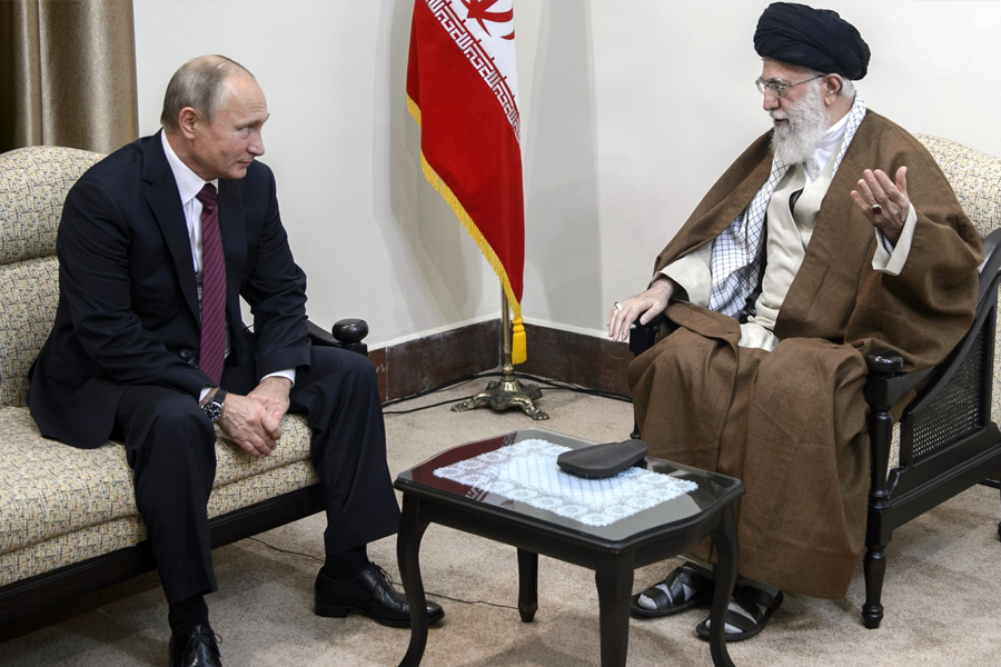 খামেনি ও তার পরিবারের হত্যাকাণ্ডকে ‘নৃশংস’ আখ্যা পুতিনের