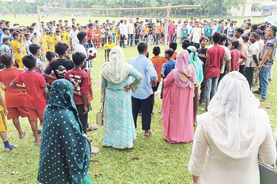 ভাঙ্গুড়ায় প্রাথমিক বিদ্যালয় গোল্ডকাপ ফুটবল টুর্নামেন্ট শুরু
