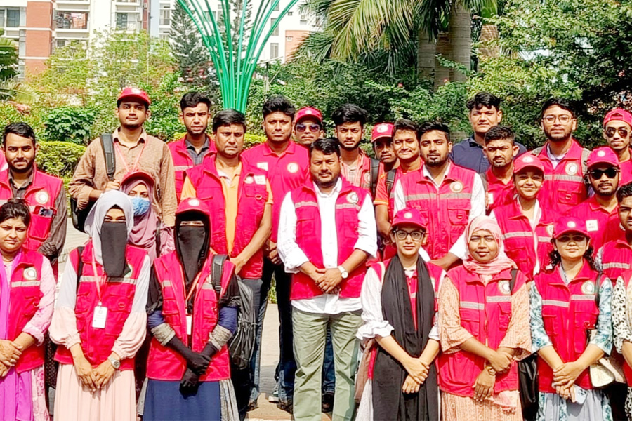 রাসিক প্রশাসকের সঙ্গে রেড ক্রিসেন্ট সোসাইটির সৌজন্য সাক্ষাৎ