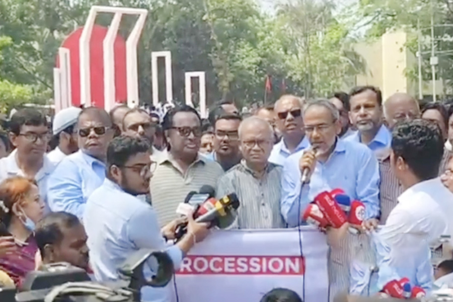 বিজ্ঞাননির্ভর স্বাস্থ্যসেবার প্রয়োজনীয়তার কথা বললেন ডা. রফিকুল ইসলাম