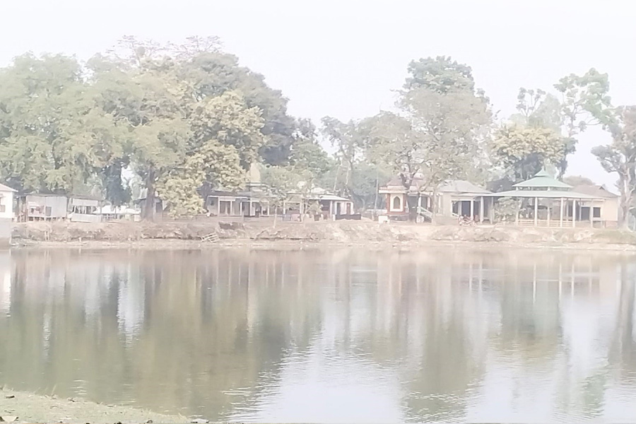 রাজারহাটে সিন্দুরমতী দিঘীতে পবিত্র পূর্ণ স্নান