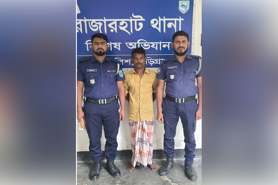 পাঁচ বছরের শিশু ধর্ষণের অভিযোগে গ্রেপ্তার চাচা
