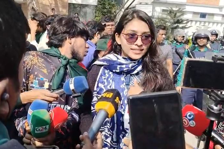 ভারতীয় সহকারী হাইকমিশনারের কার্যালয় ঘেরাও করে বিক্ষোভ