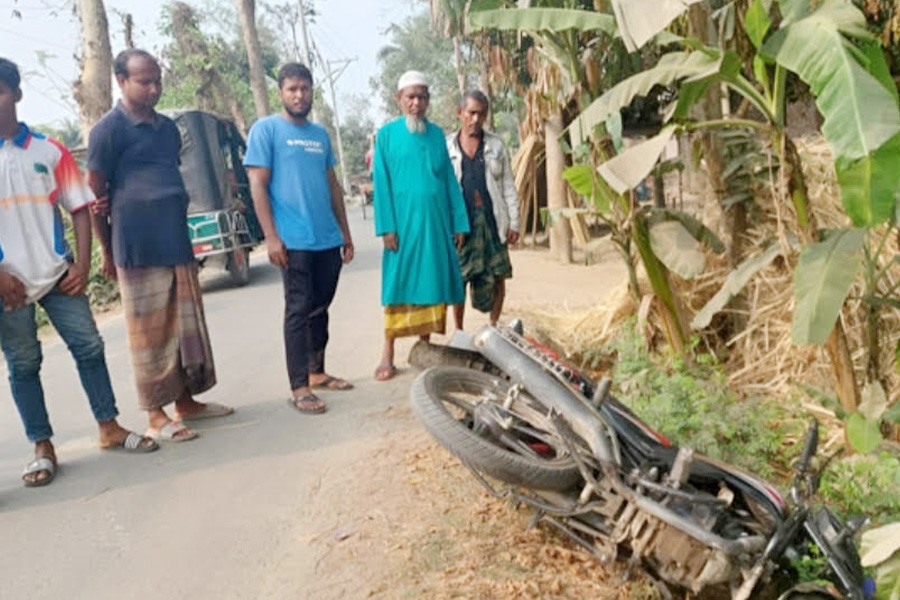 রাজশাহীতে চেয়ারম্যানকে পিটিয়ে ভিজিএফ কার্ডের তালিকা ছিনতাই