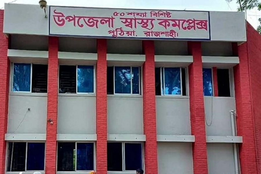 পুঠিয়া হাসপাতালে দালালদের দৌরাত্ম্যে, ভোগান্তিতে রোগী-স্বজনরা