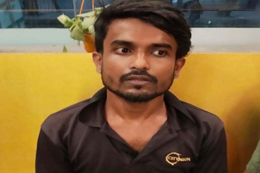 ট্র্যাপে ফেলে করতেন ধর্ষন, অর্থ হাতিয়ে নিতে করা হতো ভিডিও