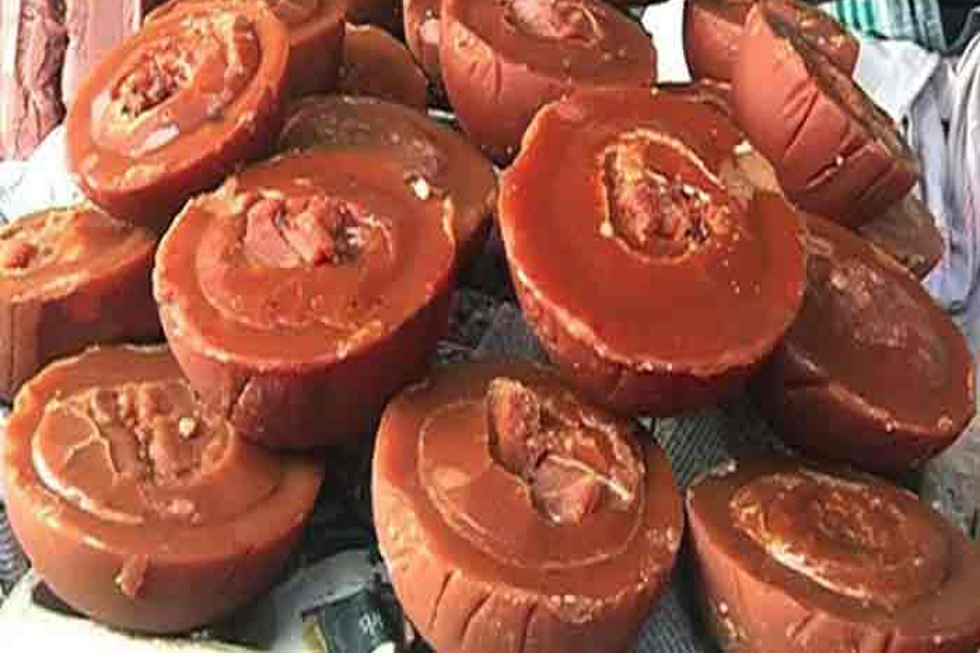 আসল খেজুরের গুড় চেনার সহজ ও কার্যকর উপায়