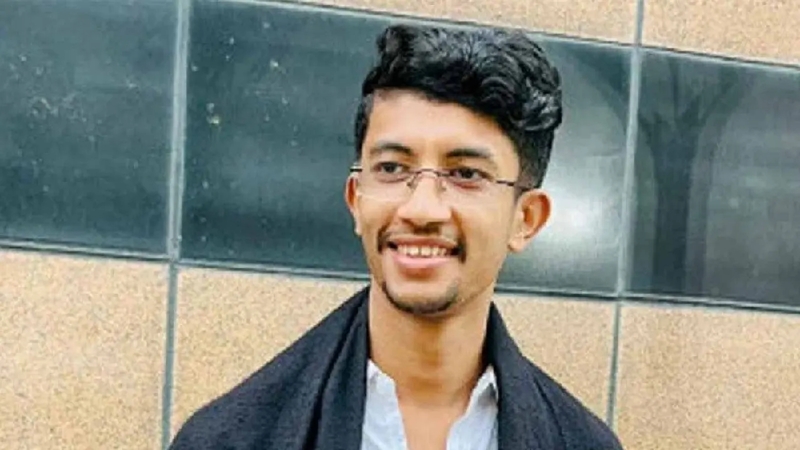 রিয়াদের বাড্ডার বাসা থেকে প্রায় তিন লাখ টাকা উদ্ধার