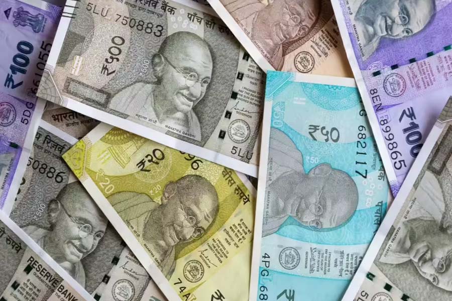 ভারত থেকে উধাও ৩০ লাখ কোটি রুপি