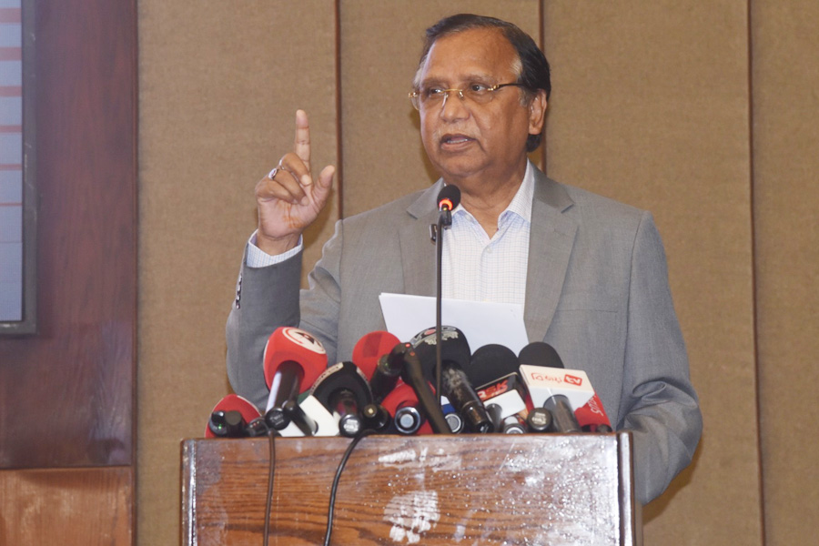 হকারদের ডিজিটাল পরিচয়পত্র দিল ডিএসসিসি