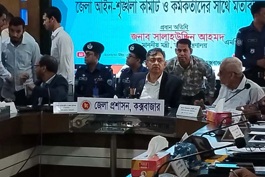 কক্সবাজার সৈকতের অবৈধ স্থাপনা উচ্ছেদে ১ সপ্তাহ সময়: স্বরাষ্ট্রমন্ত্রী