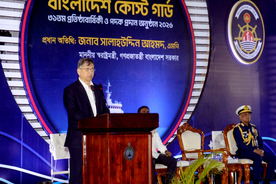 কোস্ট গার্ড সদস্য ১০ হাজারে উন্নীতের পরিকল্পনা, যুক্ত হবে হেলিকপ্টার: স্বরাষ্ট্রমন্ত্রী