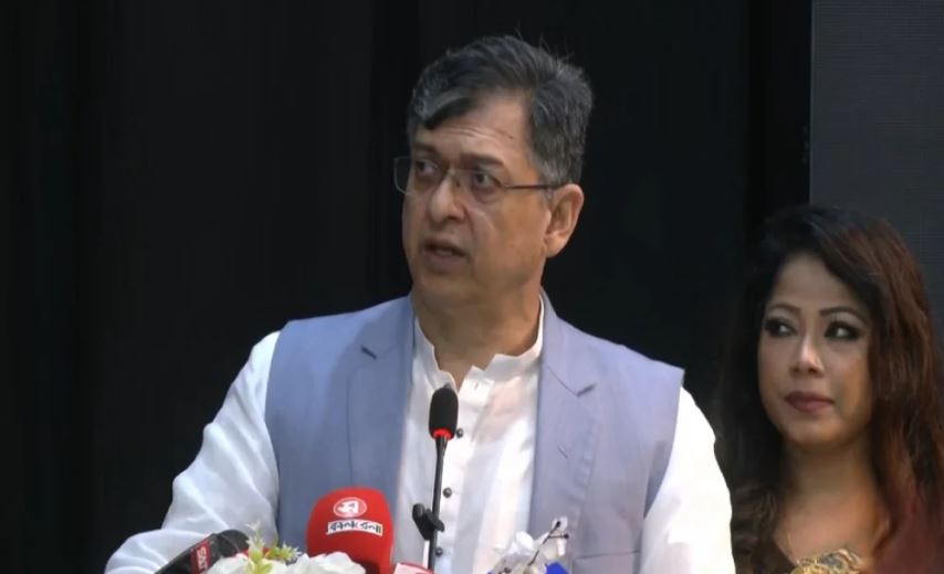 ‘ছাত্র প্রতিনিধিদের সরকারে আসাটা ঠিক হয়নি’