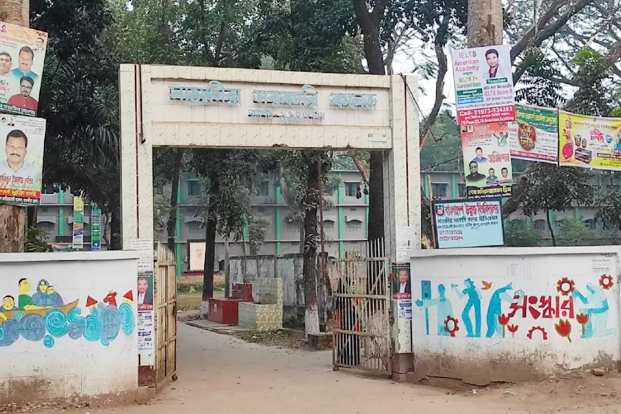 সাতক্ষীরায় পরীক্ষা দিতে এসে কলেজছাত্রীর মৃত্যু