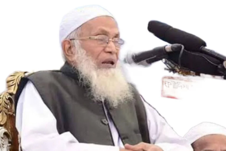 দেশের প্রবীণ আলেম মুফতি আহমদুল্লাহর ইন্তেকাল