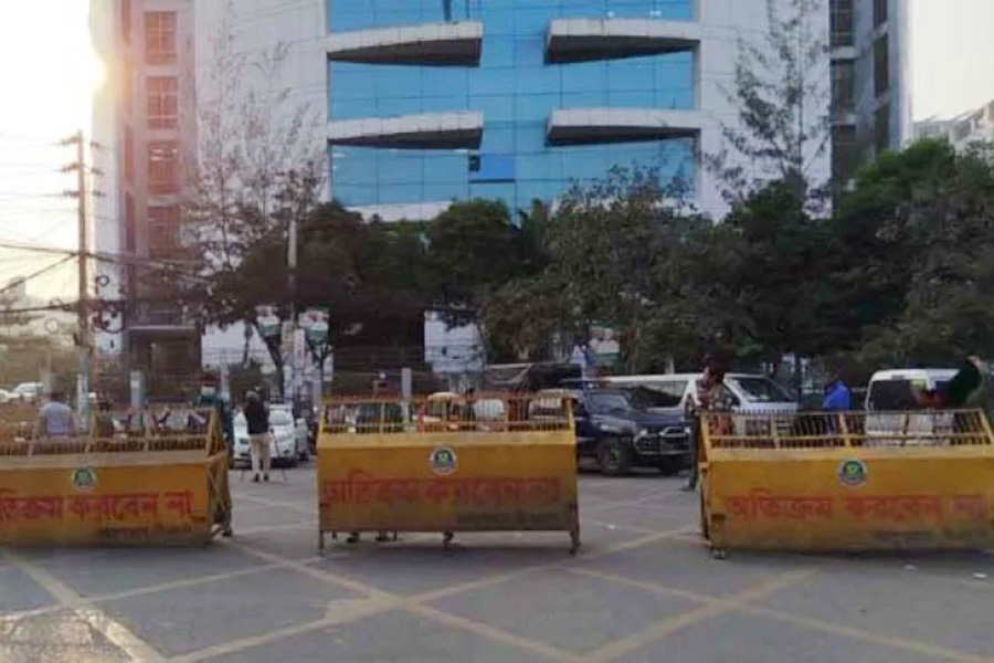 তফসিল ঘোষণাকে কেন্দ্র করে ইসি ভবনে কড়াকড়ি নিরাপত্তা