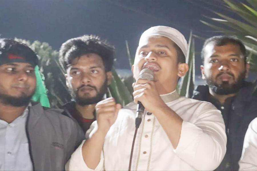 ভারতীয় আধিপত্যবাদের বিরোধীদের ভয় দেখাতেই হাদিকে গুলি করা: সারজিস