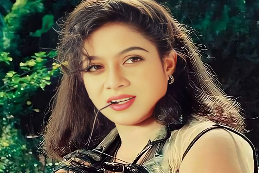 স্বপ্নের নায়িকা শাবনূরের জন্মদিন আজ