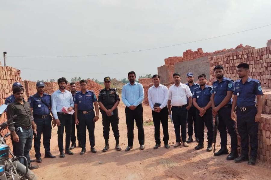 সাঘাটায় অভিযানে অবৈধ ইটভাটা বন্ধের নির্দেশ, ১২ লাখ টাকা জরিমানা