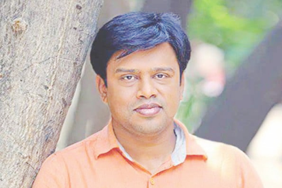 ফেসবুক-টিকটকের আয় ভিক্ষার সমান: শাহেদ আলী