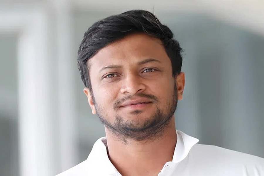 সাকিব আল হাসানকে দুদকে তলব