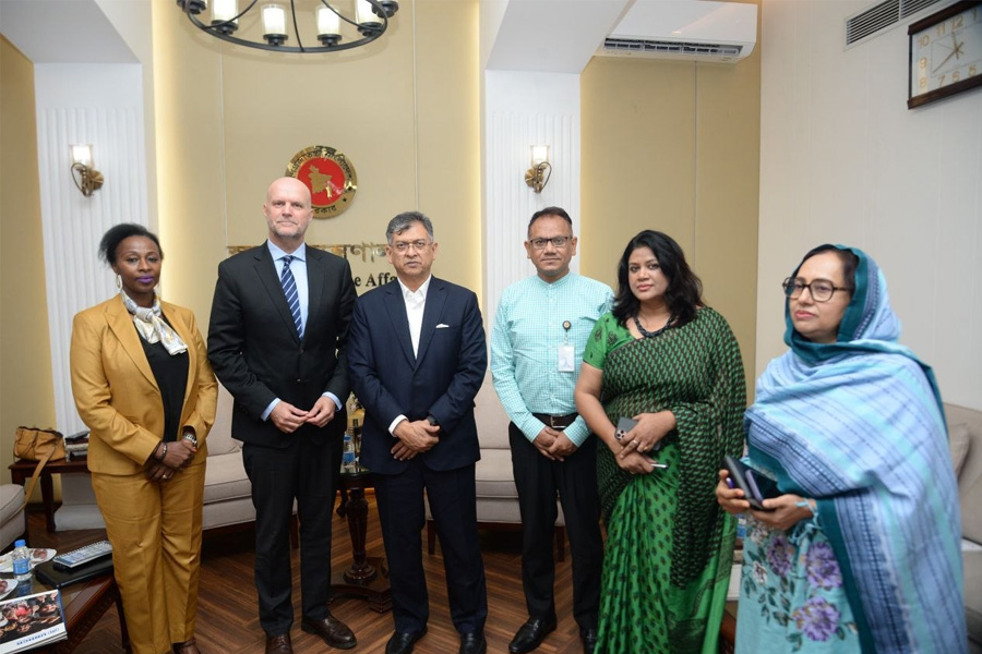 স্বরাষ্ট্রমন্ত্রীর সঙ্গে ইউএনএইচসিআর-এর কান্ট্রি রিপ্রেজেনটেটিভের সৌজন্য সাক্ষাৎ