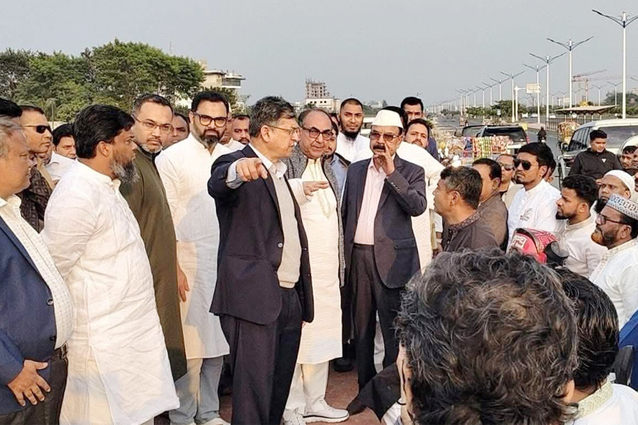 তারেক রহমানের গণসংবর্ধনার ভেন্যু পরিদর্শনে বিএনপির জ্যেষ্ঠ নেতারা