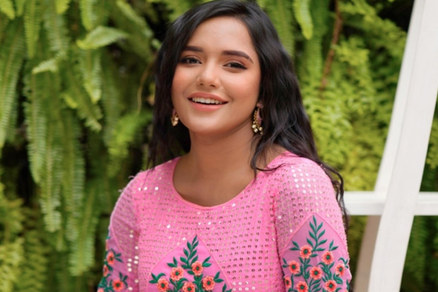 বিতর্কিত ছবিটি নাটকের সেটে তোলা হয়েছিল