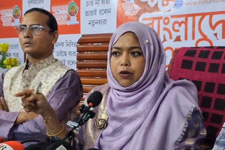 "জুলাইকে ব্যবহার করে হামলা, মামলা ও মবের প্রতিবাদে" আয়োজিত সংবাদ সম্মেলনে বক্তব্য দেন শান্তা ফারজানা। ছবি: ভিওডি বাংলা
