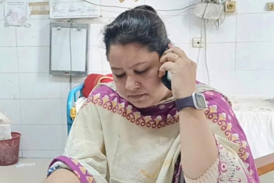 শেরপুর হাসপাতালে রোগীকে বের করার অভিযোগ ডাক্তারের বিরুদ্ধে