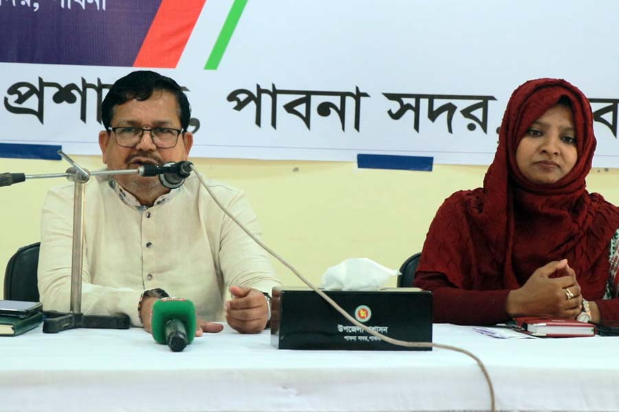 দাপ্তরিক কাজে গতি ও শৃঙ্খলার তাগিদ শিমুল বিশ্বাস এমপির