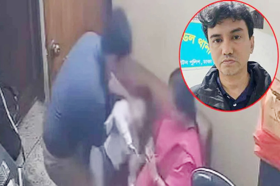 ঢাকায় ৪ বছরের শিশুকে নির্যাতন, স্কুলের ব্যবস্থাপক গ্রেপ্তার