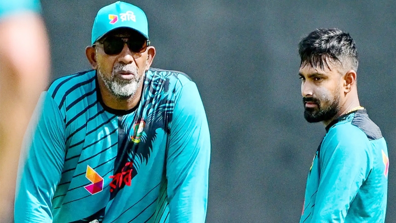 মিরপুরের উইকেট দেখে হতাশ সিমন্স, পরিবর্তনের ডাক বিসিবির
