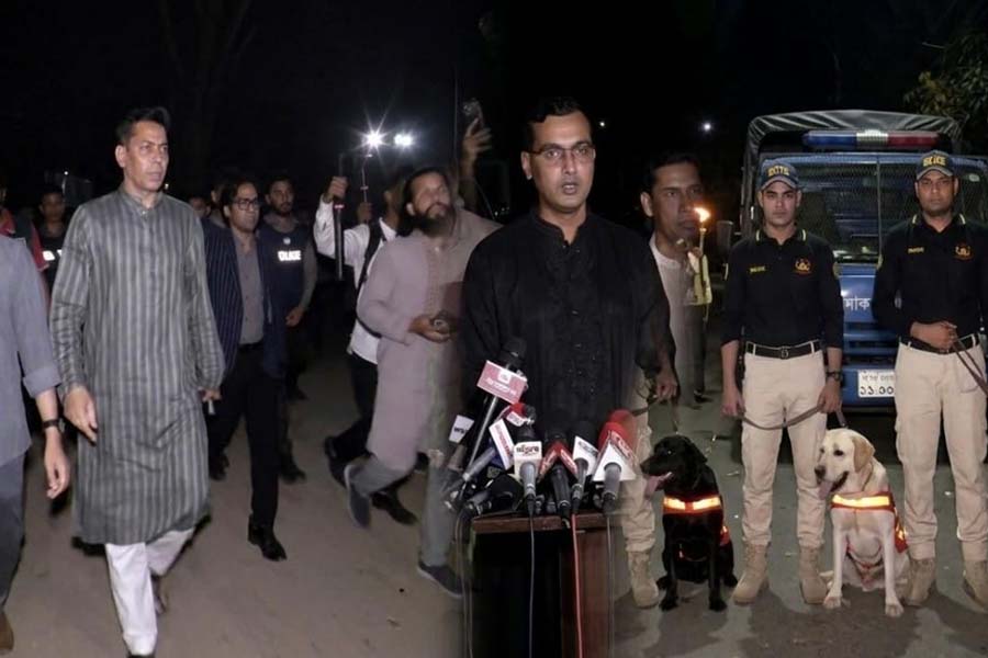 সোহরাওয়ার্দী উদ্যানে ডগ স্কোয়াড নিয়ে সাঁড়াশি অভিযান, আটক ২৬