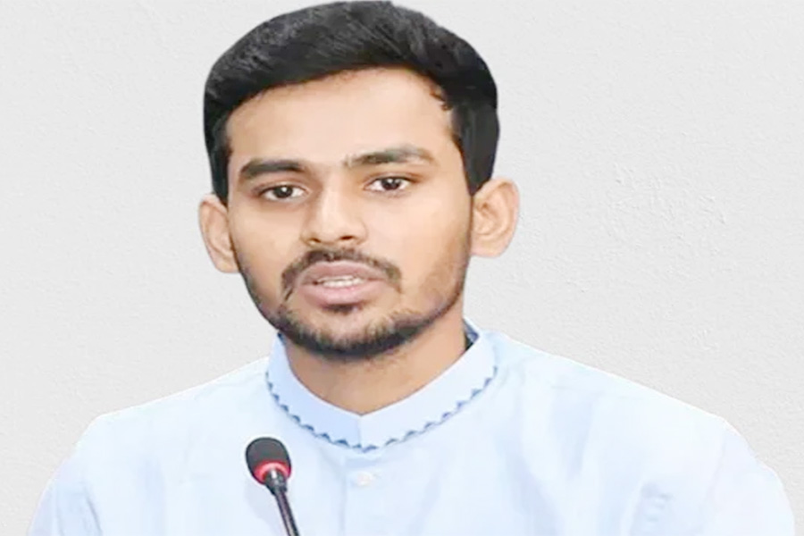 ১১-দলীয় জোট কোনো শপথ নেবে না: আসিফ মাহমুদ