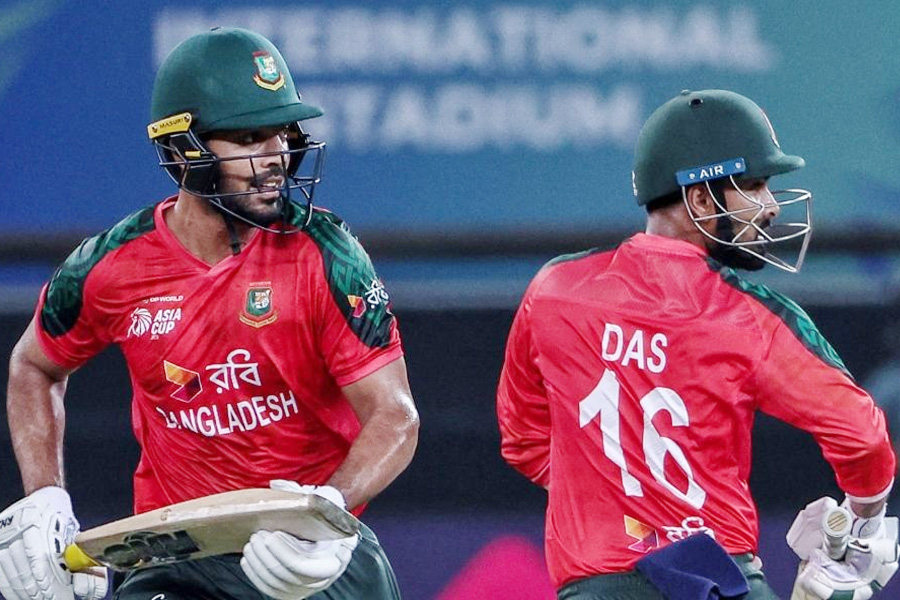 শ্রীলঙ্কাকে হারিয়ে বাংলাদেশের সামনে এখন ফাইনালের সমীকরণ