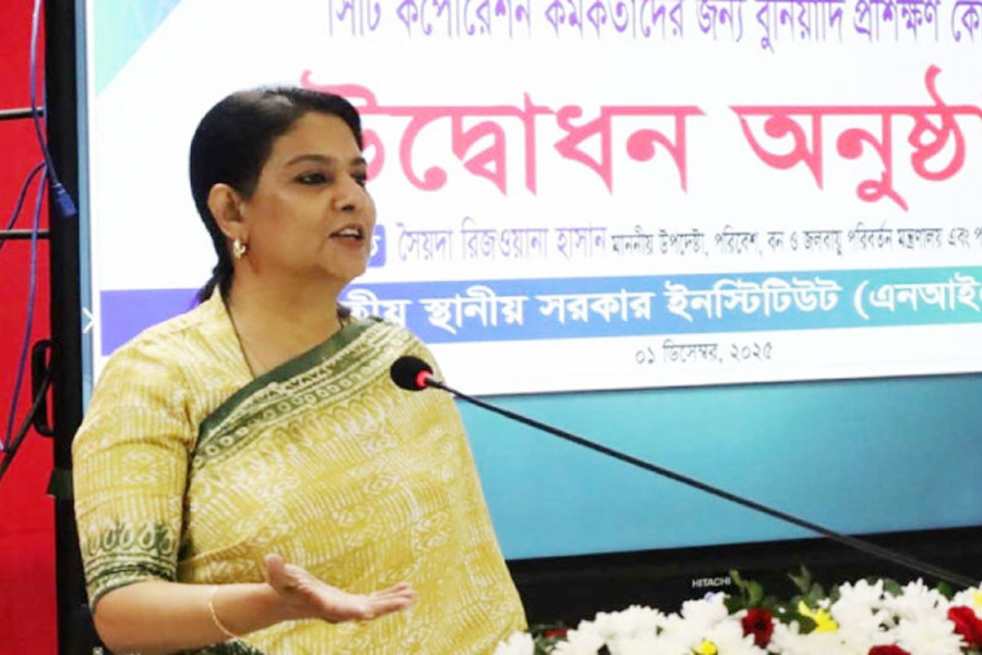 প্লাস্টিক-দূষণ নিয়ন্ত্রণে সিটি কর্পোরেশনের পদক্ষেপ জরুরি: পরিবেশ উপদেষ্টা