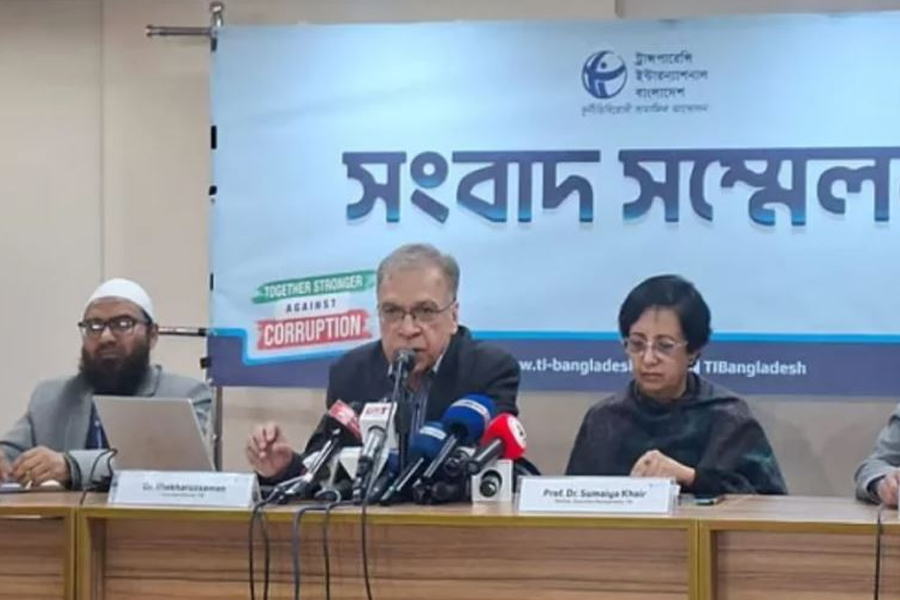 উপদেষ্টা পরিষদের চেয়ে আমলাতন্ত্রের একটি অংশ প্রভাবশালী