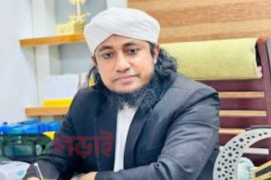 ব্যাংক থেকে কত টাকা পান ইসলামি বক্তা তাহেরী