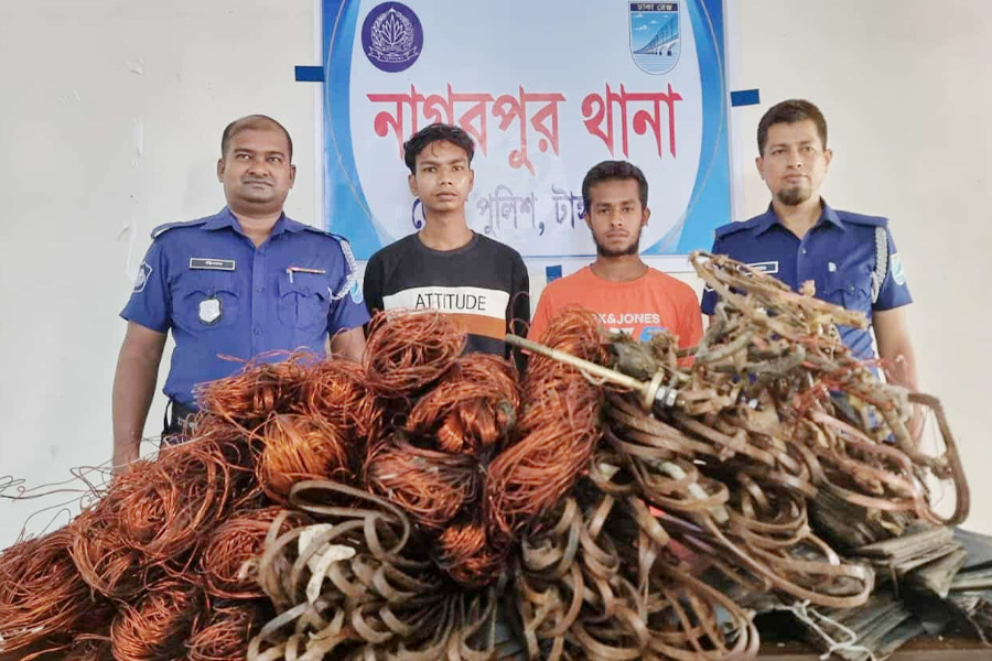 নাগরপুরে ট্রান্সফরমারের সরঞ্জামসহ গ্রেফতার ২