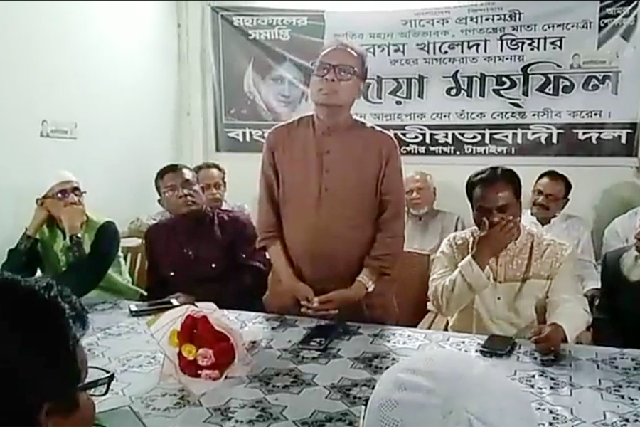 গুজবে নয়, আলোচনায় সমাধান: মন্ত্রী ফকির মাহবুব আনাম