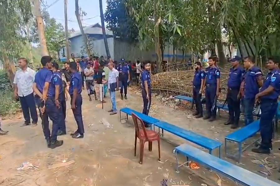 গোরস্থানের জমি নিয়ে সংঘর্ষে কলেজ ছাত্র নিহত, আহত ৭