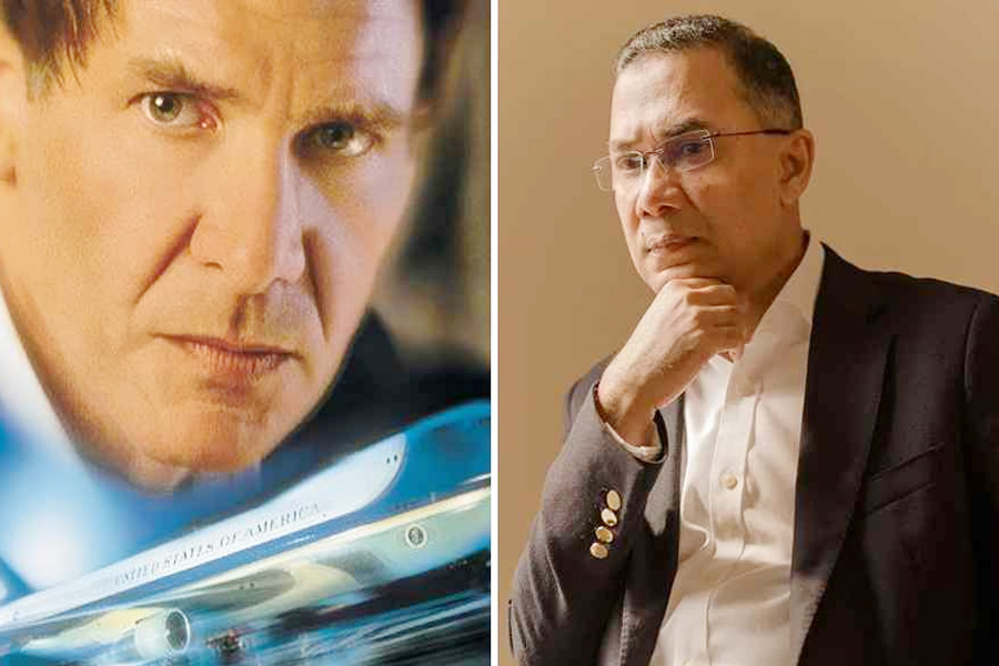 ৮ বার ‘এয়ার ফোর্স ওয়ান’ দেখেছেন