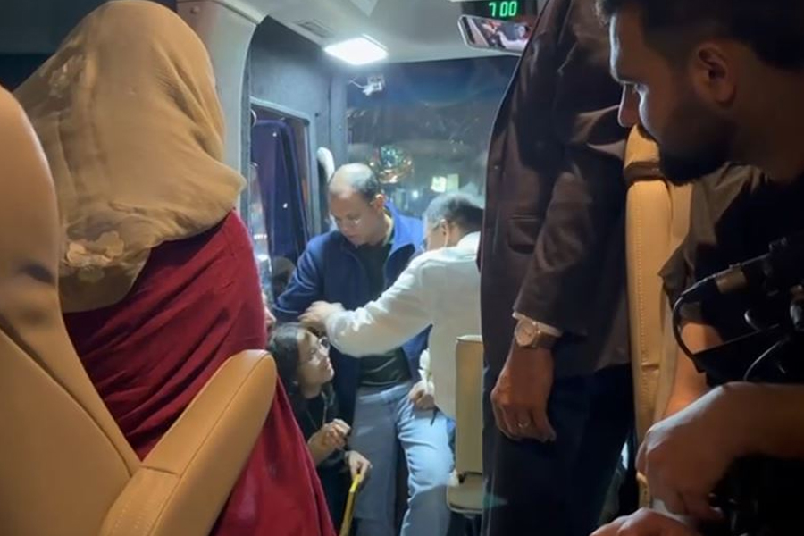 আমি রাজনীতি ছাড়া থাকব না; তারেক রহমানকে বললেন কিশোরী