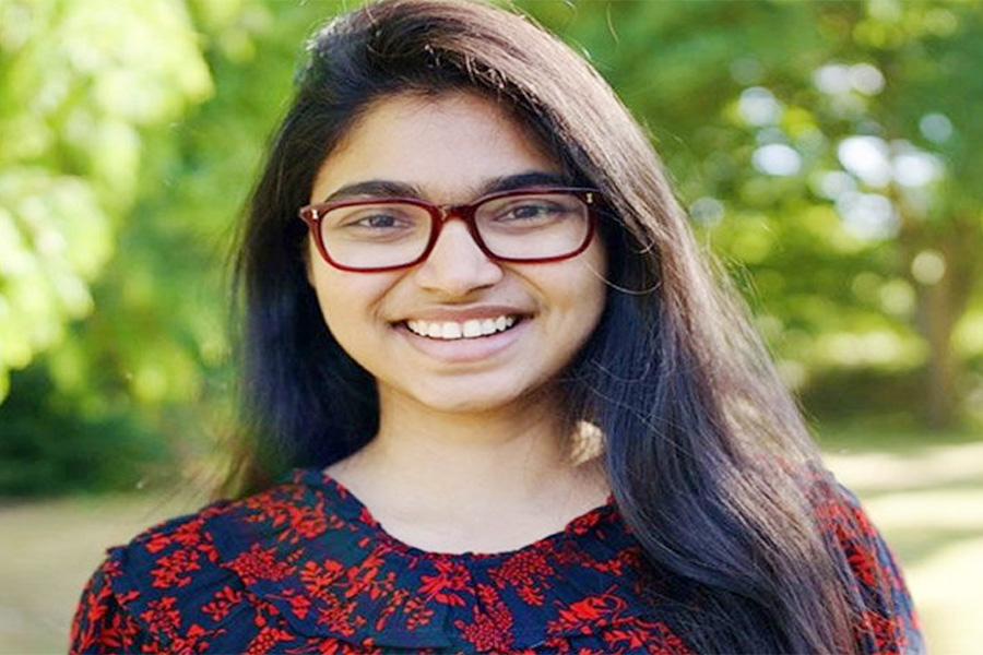 ভোটে আর্থিক সাহায্য চেয়ে জারার পোস্ট