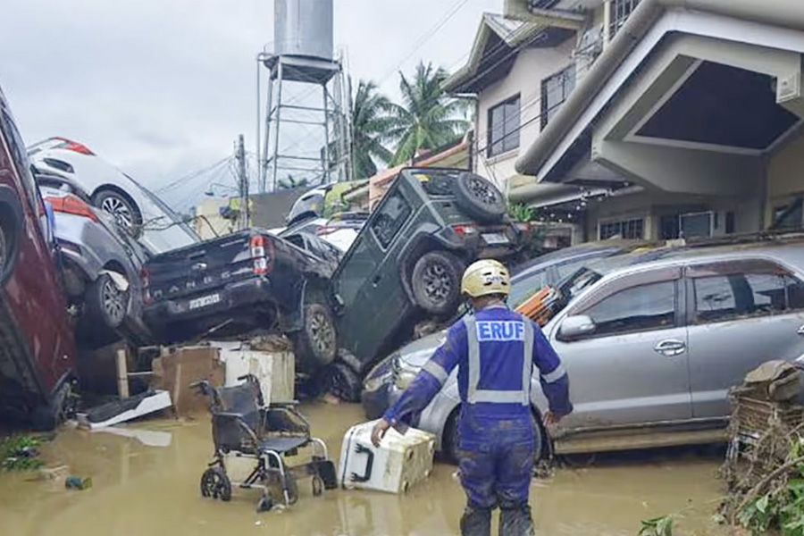 টাইফুন কালমেগির তাণ্ডবে ফিলিপাইনে নিহত অন্তত ২৬ জন