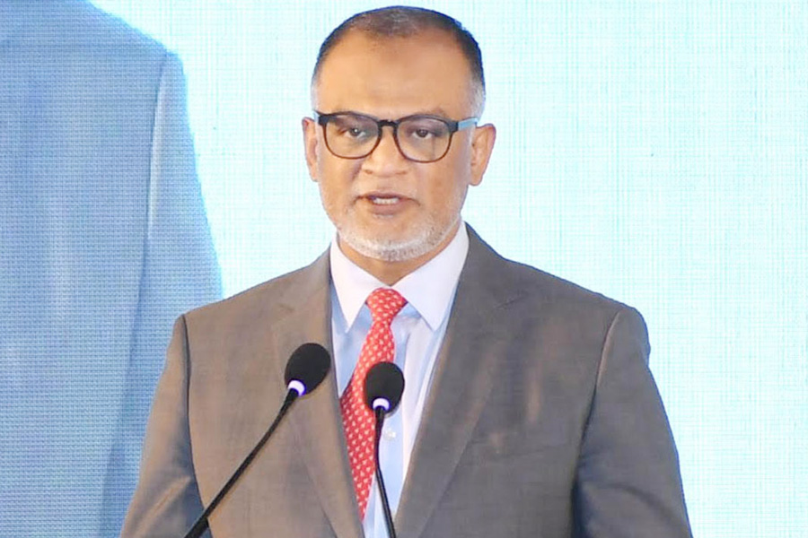 ৫ বছরে দেশকে সোনার খনি করা সম্ভব: বাণিজ্য উপদেষ্টা
