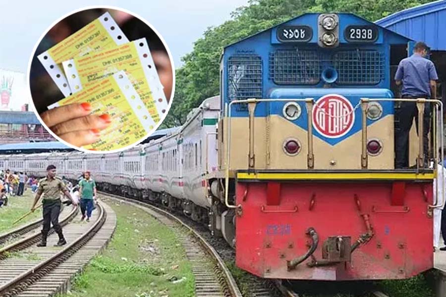 রেলের দুই স্টুয়ার্ড বরখাস্ত, ফেঁসে যাচ্ছে এসএ কর্পোরেশন