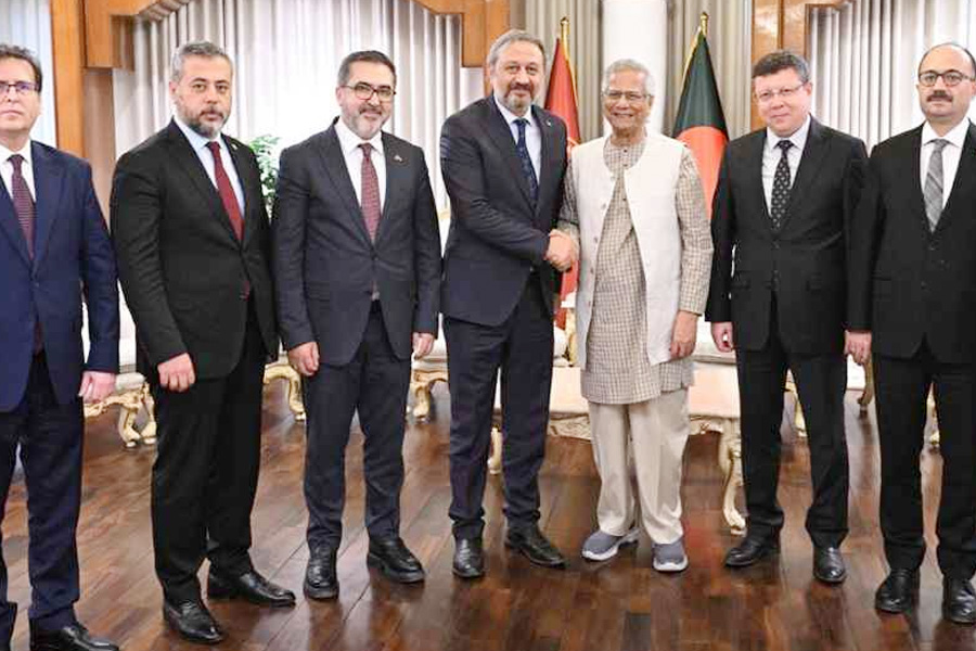 তুর্কি সংসদীয় প্রতিনিধিদলের সঙ্গে প্রধান উপদেষ্টার বৈঠক