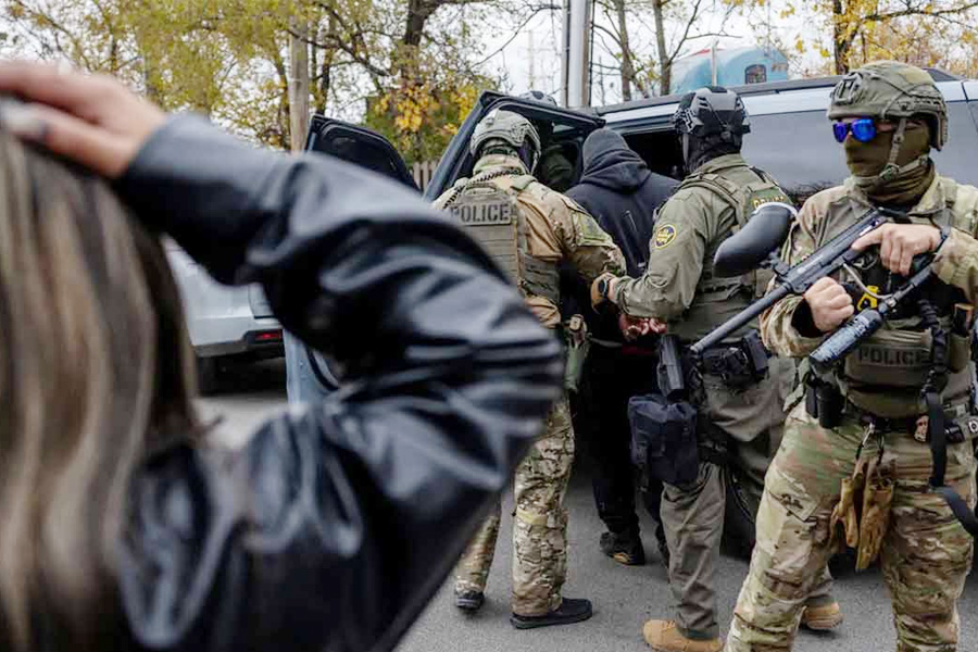 যুক্তরাষ্ট্রে ৬ শতাধিক অভিবাসীকে মুক্তির নির্দেশ ফেডারেল আদালতের